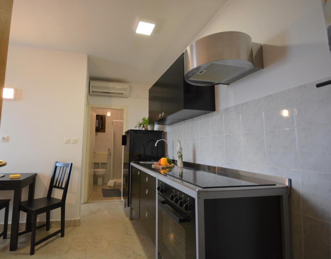 Apartments Near The Beach, With Terraces And Seaview At House B. Moscenicka Draga Exterior photo