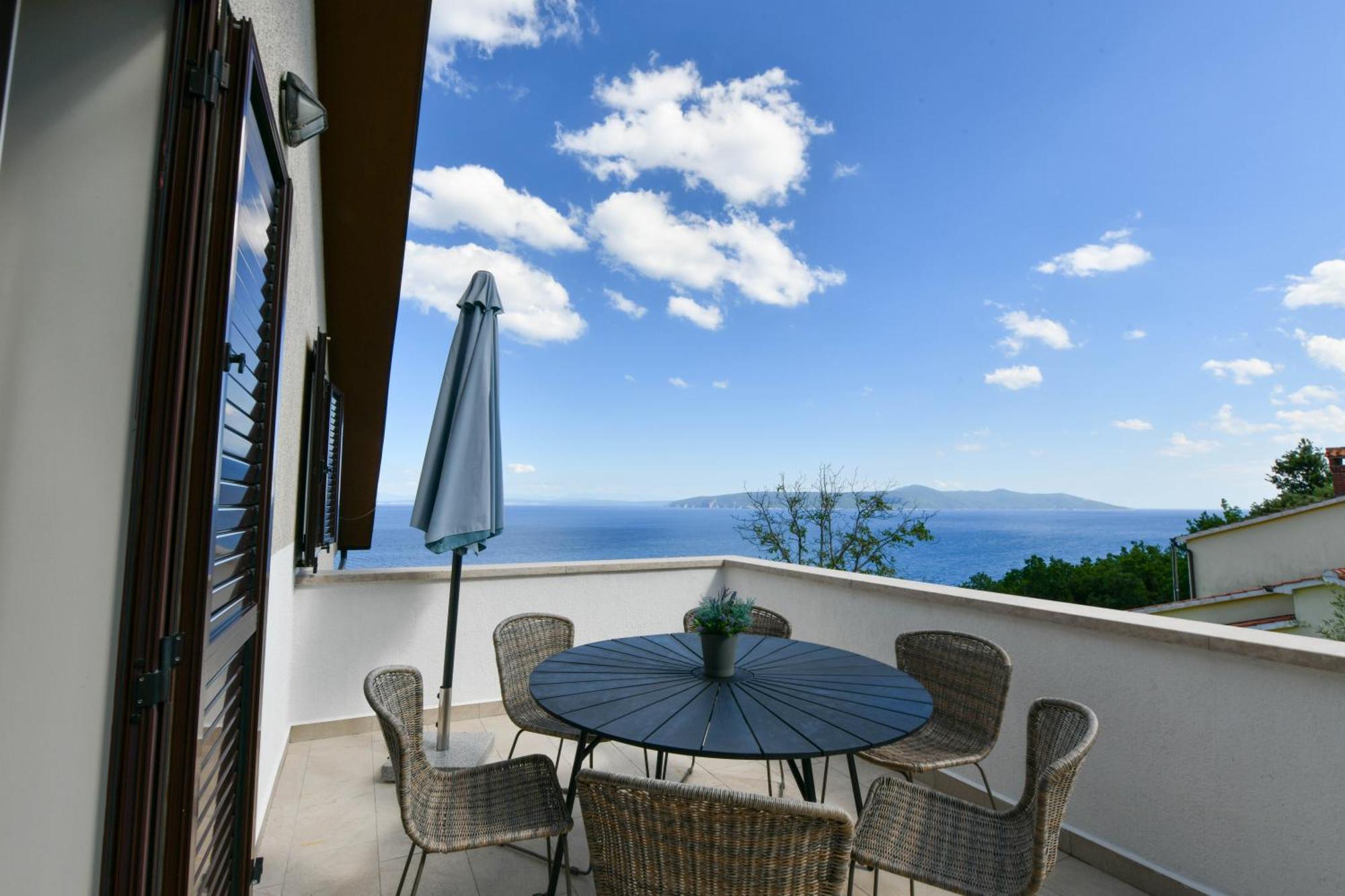 Apartments Near The Beach, With Terraces And Seaview At House B. Moscenicka Draga Exterior photo